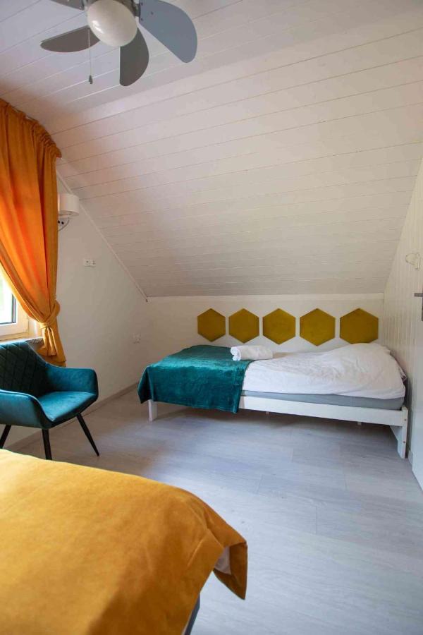 Resort Holiday Natural - Gosciniec Zacisze Chmielno Exterior photo