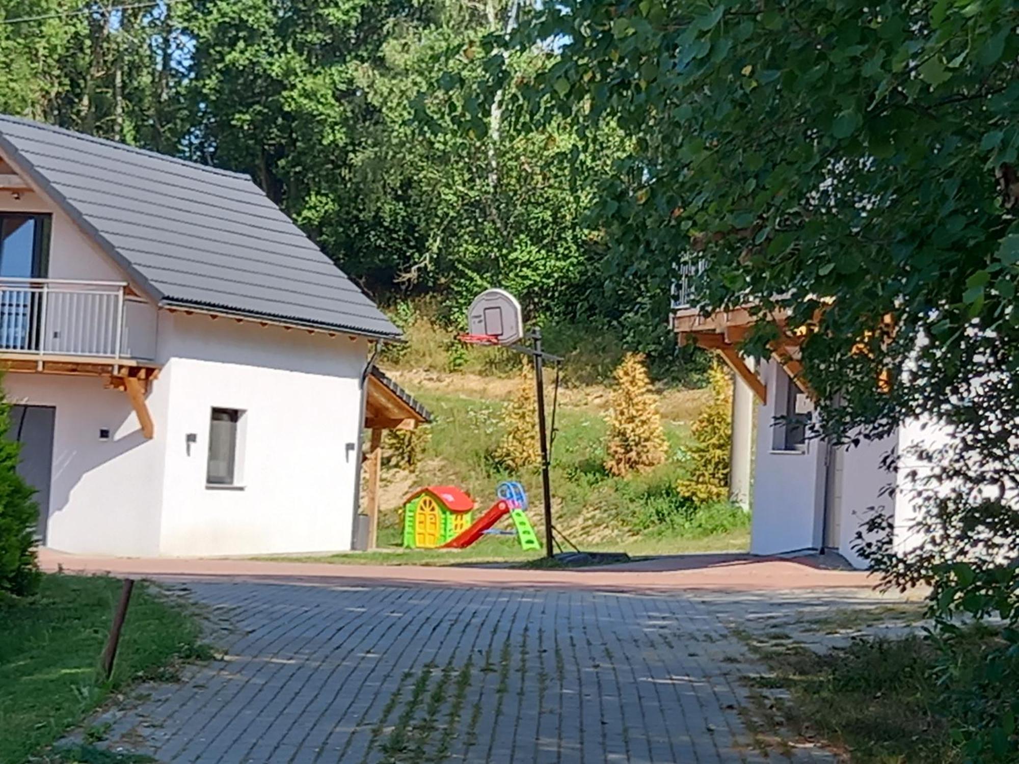 Resort Holiday Natural - Gosciniec Zacisze Chmielno Exterior photo