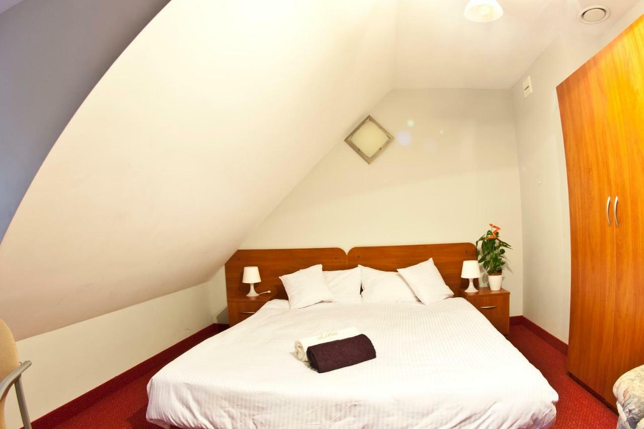 Resort Holiday Natural - Gosciniec Zacisze Chmielno Exterior photo